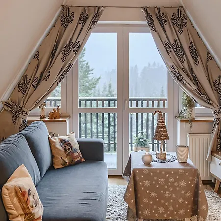 Kameralny Apartament Chateau Karpielówka Kościelisko z widokiem i wlasnym garażem Apartament