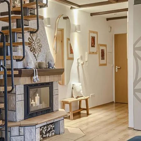 Apartament Kameralny Apartament Chateau Karpielówka Kościelisko z widokiem i wlasnym garażem